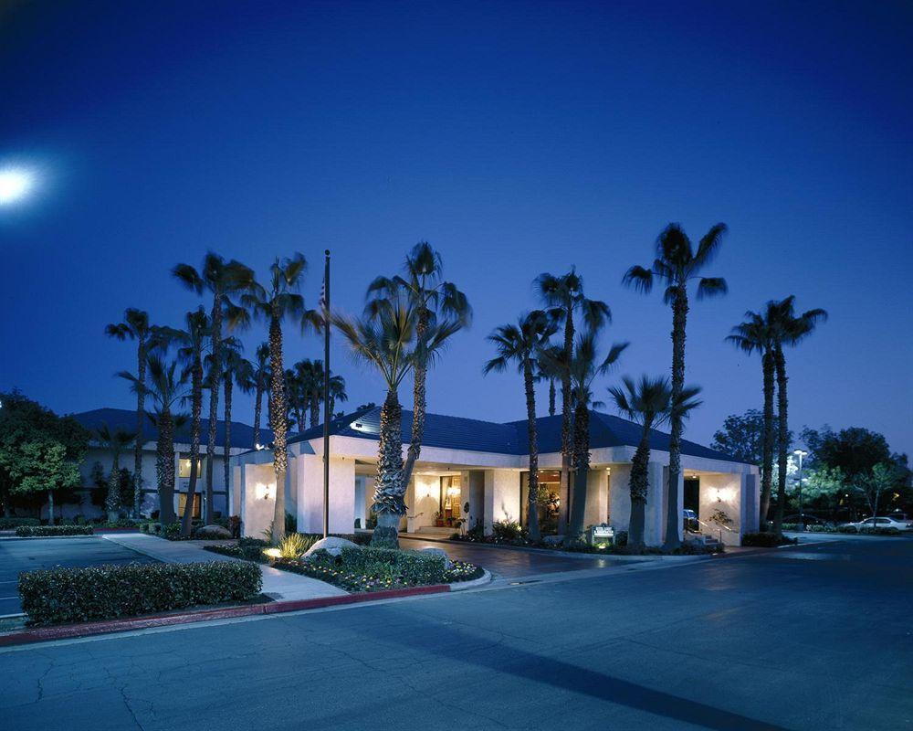 Four Points By Sheraton Bakersfield Exterior foto
